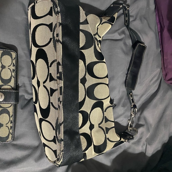 Coach purse and wallet - Picture 2 of 4
